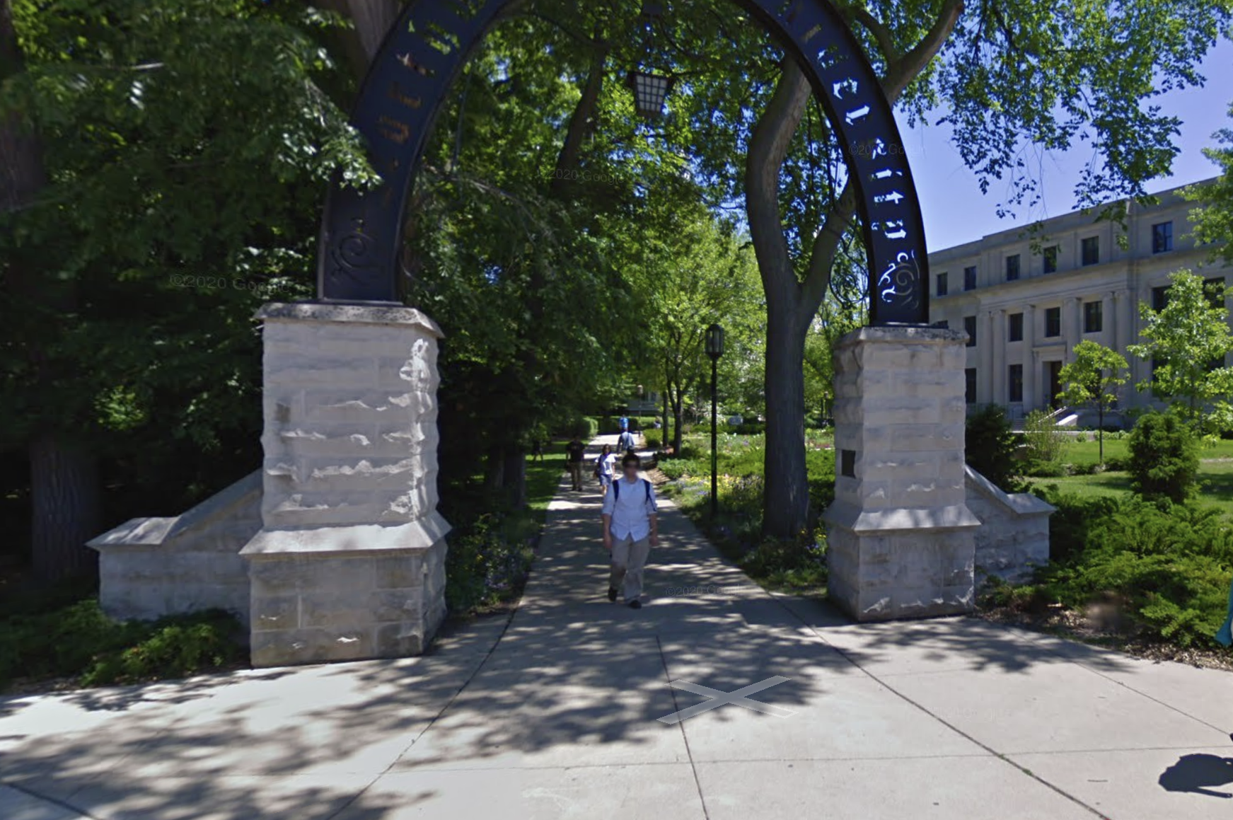 Image of the Arch from Google Maps.